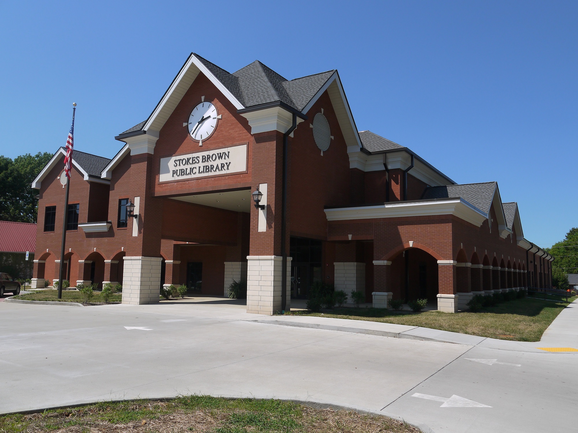 An image of the exterior of the Stokes Brown Public Library